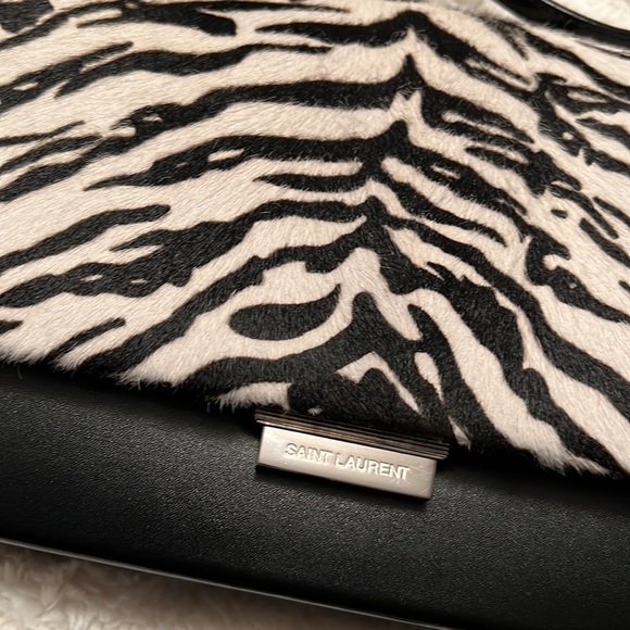 YSL Babylon Black Zebra Small - Picture 10 of 14